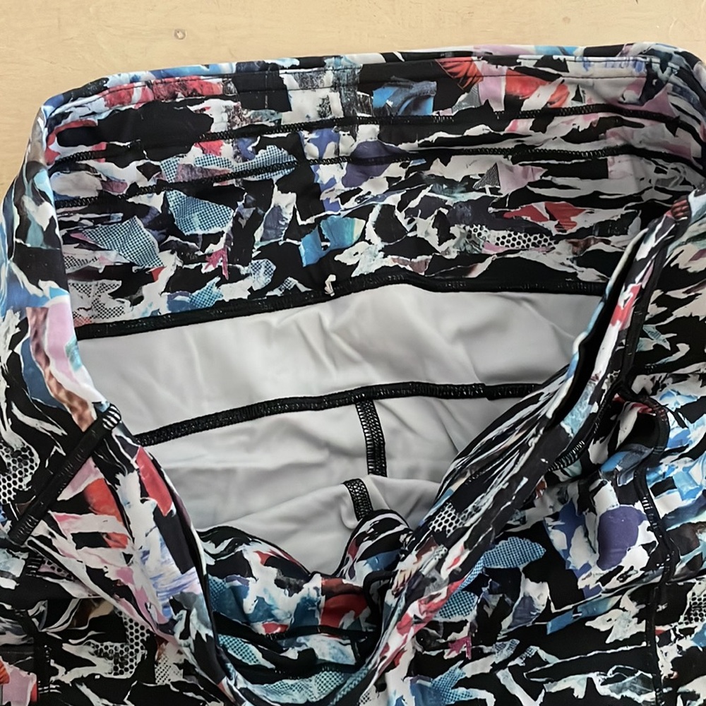 Lululemon Capri Running Pants - Picture 3 of 7
